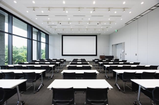 カンファレンスC