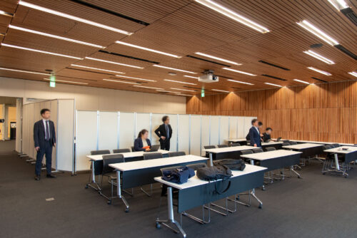 【ホール】新サービス発表記者会見