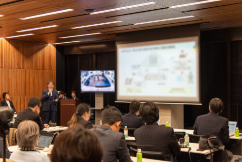 【ホール】新サービス発表記者会見